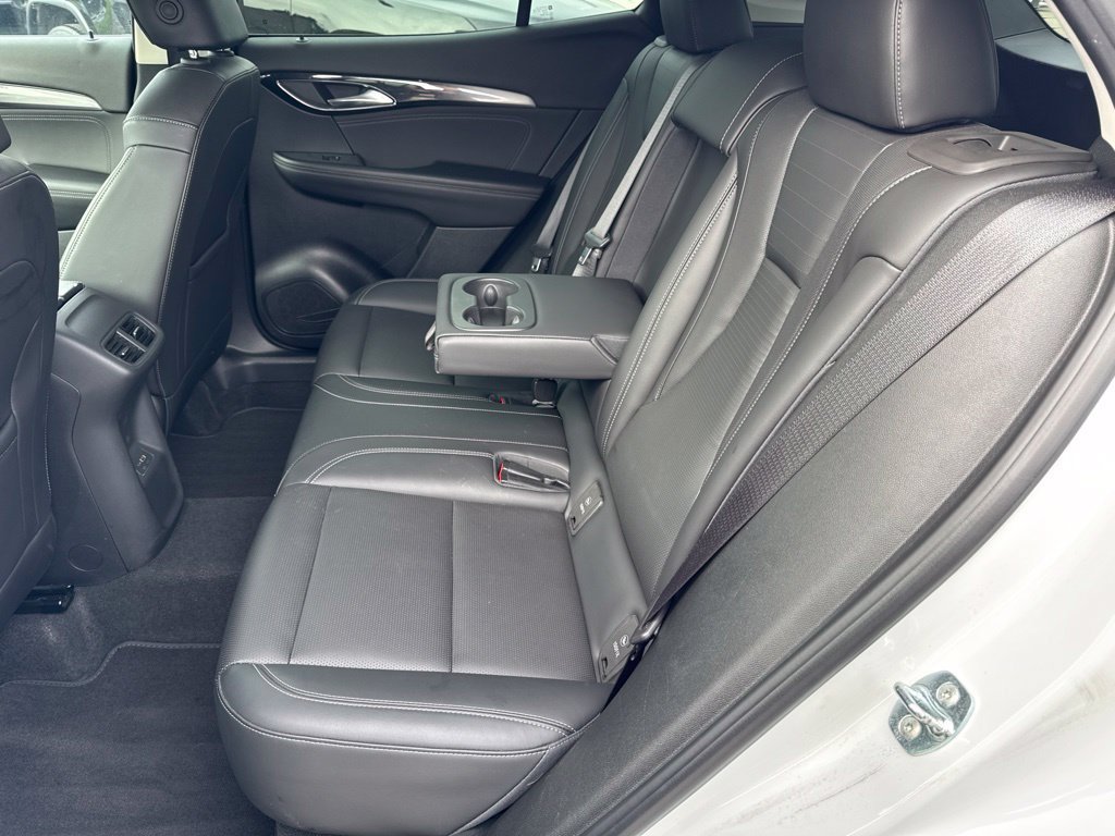 Used 2024 Buick Envision Preferred AWD/4WD image 6