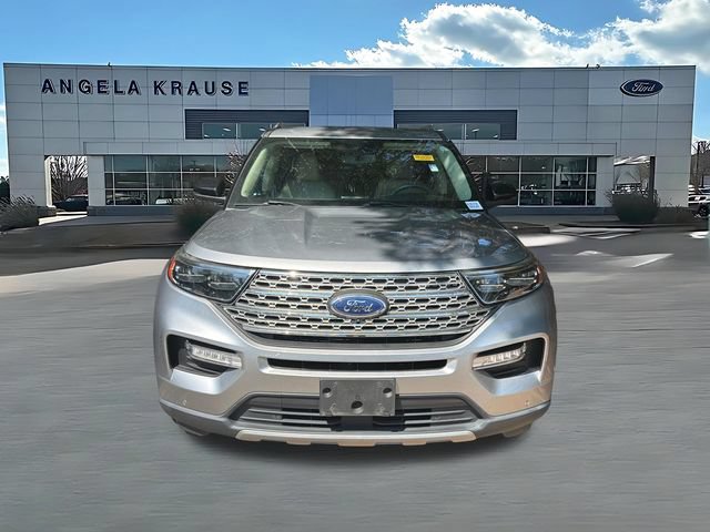 Used 2021 Ford Explorer Limited w/ Equipment Group 301A RWD image 2