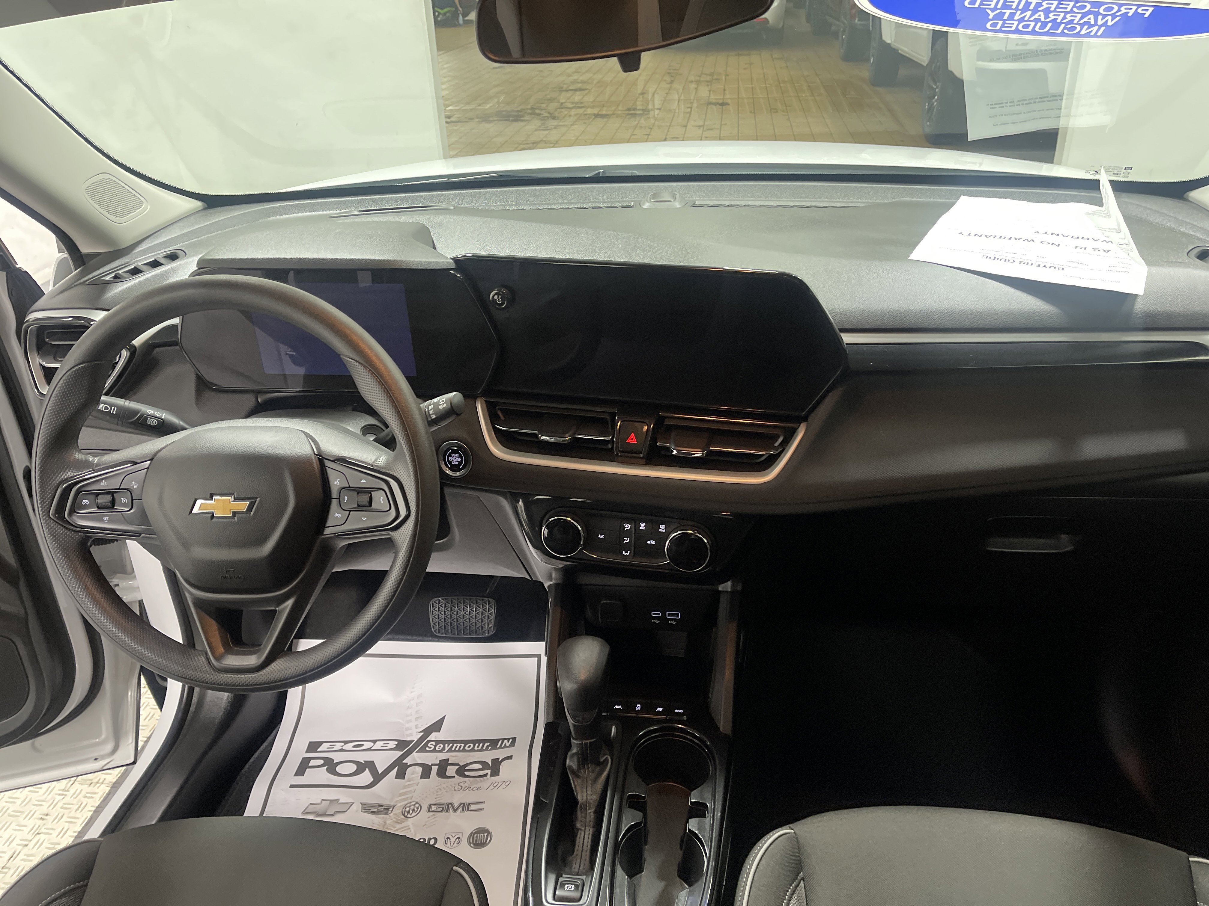 Used 2024 Chevrolet TrailBlazer LT image 21