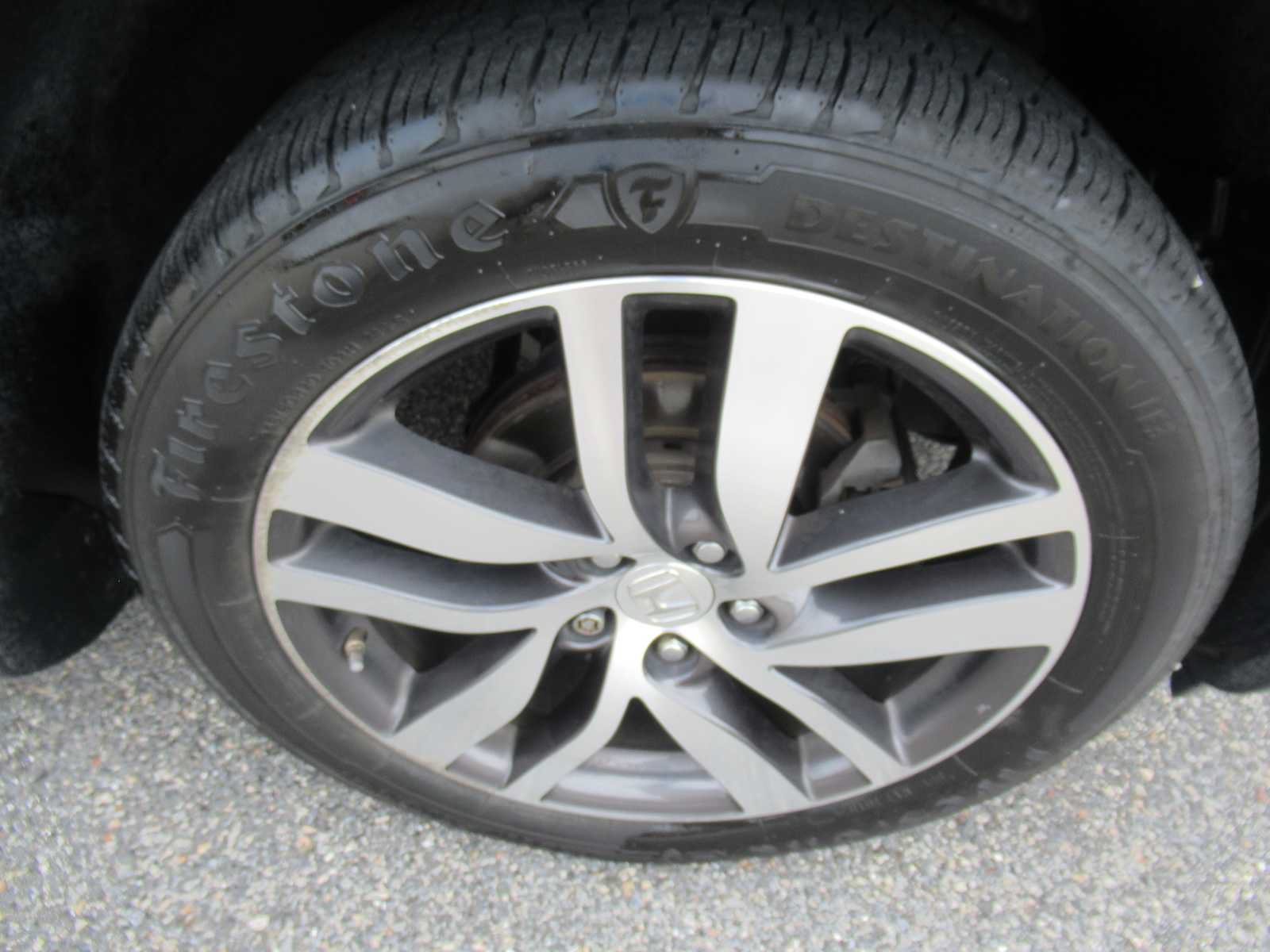 Used 2016 Honda Pilot Touring image 12