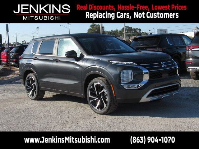 New 2025 Mitsubishi Outlander SE image 1