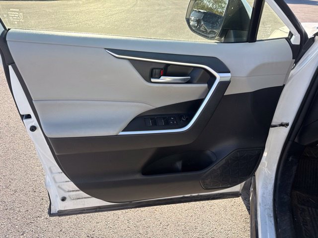 Used 2022 Toyota RAV4 XLE w/ Convenience Package AWD/4WD image 14