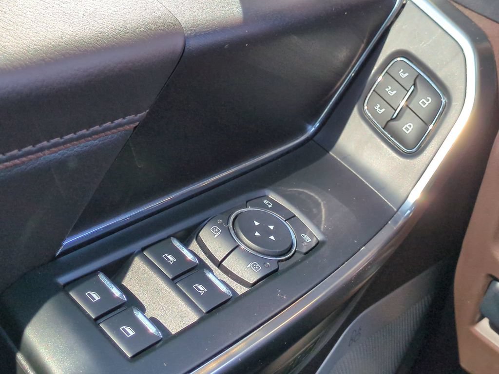 Used 2025 Ford F150 King Ranch w/ FX4 Off-Road Package AWD/4WD image 29