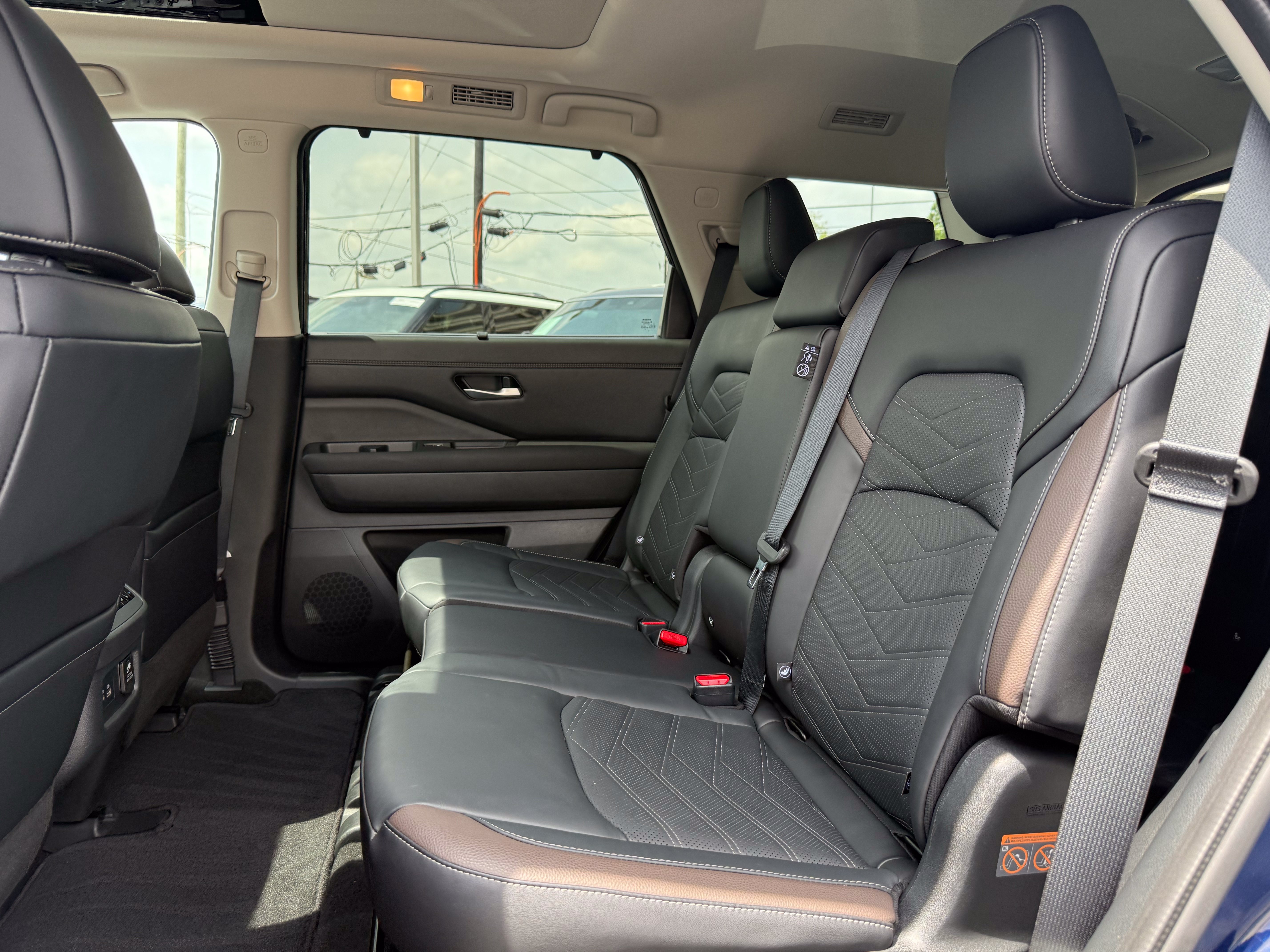 Used 2024 Nissan Pathfinder Platinum w/ Cargo Package FWD image 16