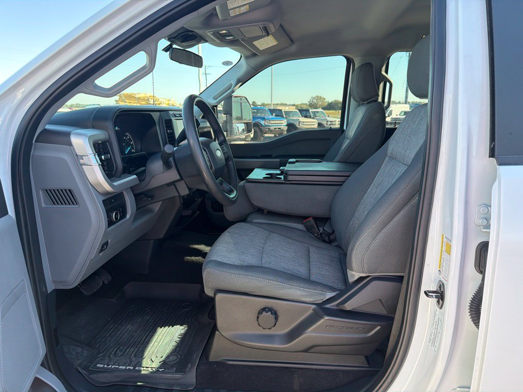 Used 2023 Ford F250 XL w/ STX Appearance Package AWD/4WD image 18