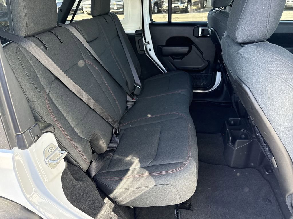 Used 2024 Jeep Wrangler Unlimited Rubicon image 31