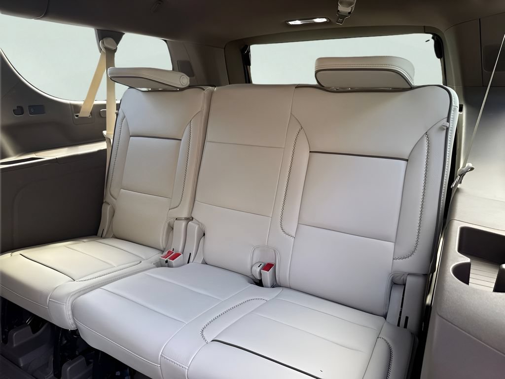 New 2026 GMC Yukon XL Denali w/ Sun & Power Step Package AWD/4WD image 24