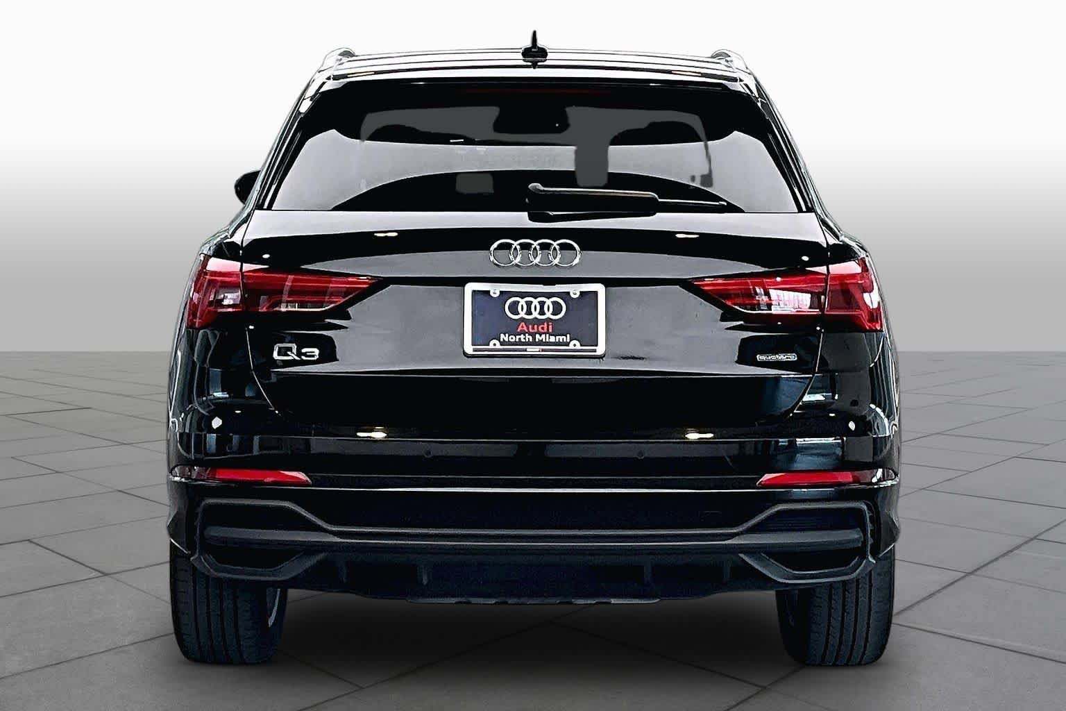 Used 2024 Audi Q3 2.0T Premium w/ Convenience Package AWD/4WD image 5