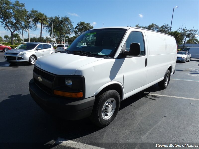 Used 2015 Chevrolet Express 2500 RWD image 3