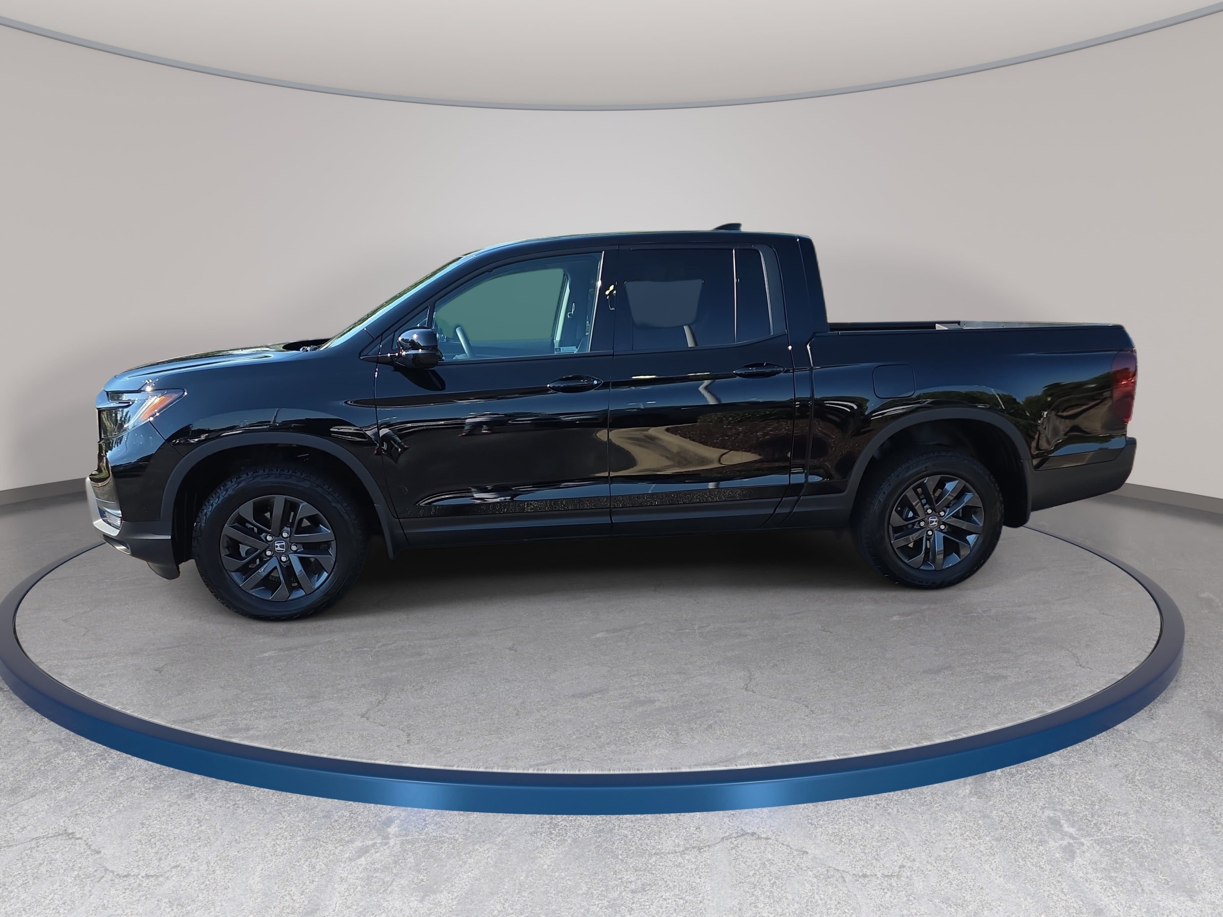 Certified 2023 Honda Ridgeline Sport image 8