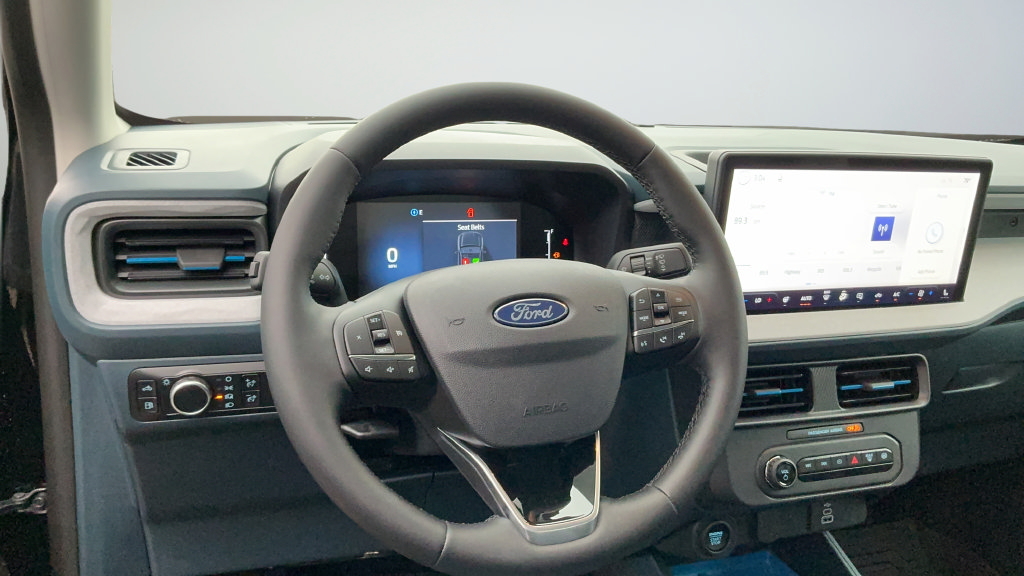 New 2026 Ford Maverick XLT w/ XLT Luxury Package FWD image 7