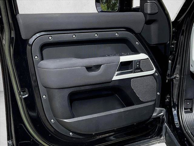 Used 2023 Land Rover Defender 110 SE AWD/4WD image 14