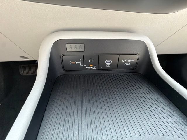 Used 2025 Hyundai Kona SEL AWD/4WD image 13