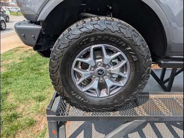 Used 2024 Ford Bronco Badlands AWD/4WD image 4