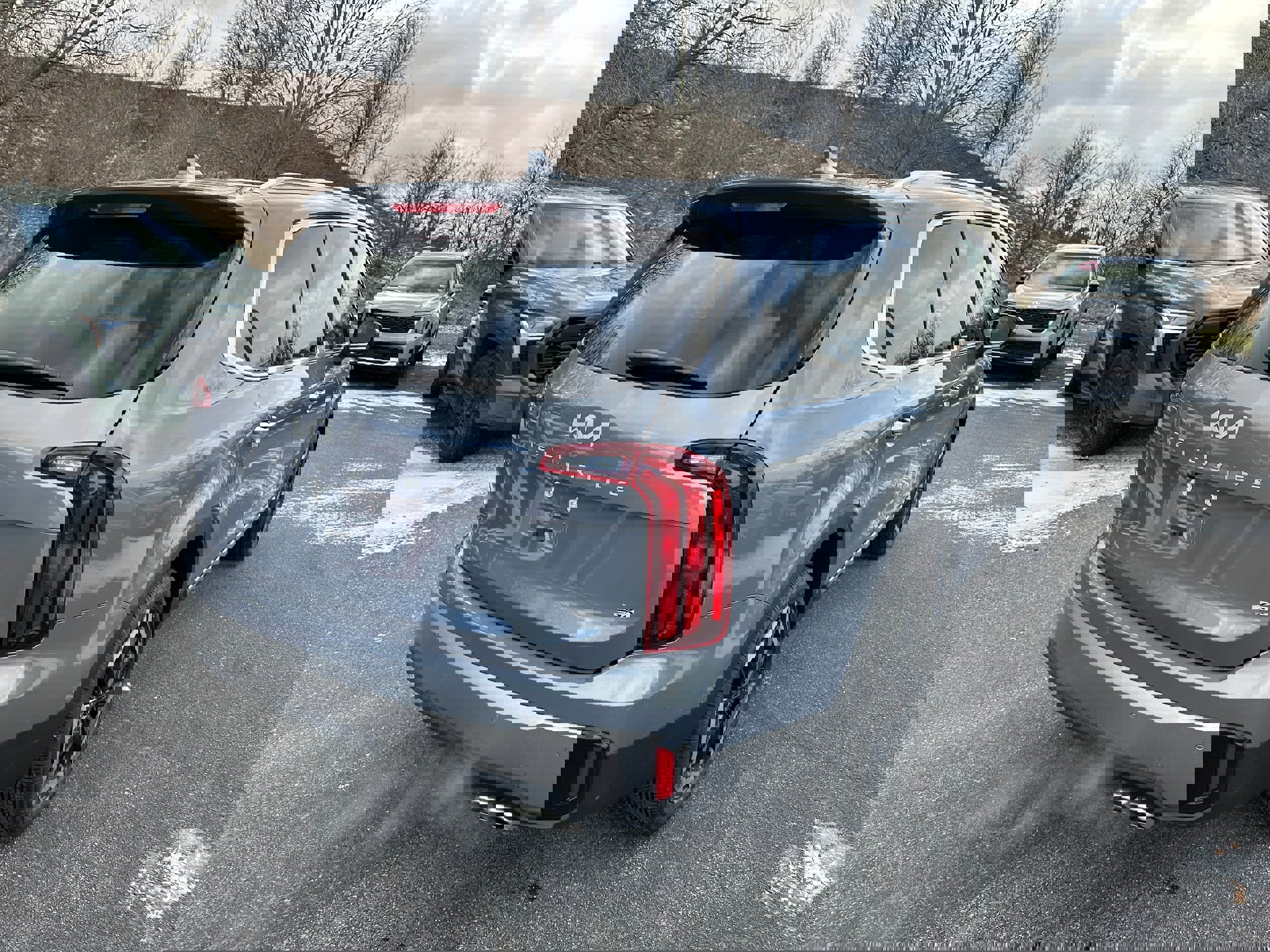 New 2025 Kia Telluride S image 5