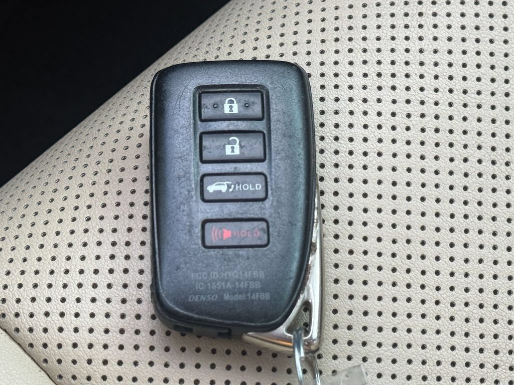Used 2020 Lexus RX 350 FWD w/ Accessory Package image 31