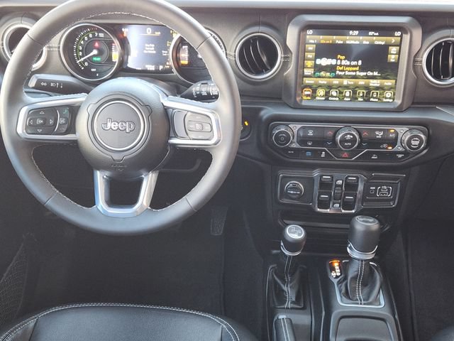 Used 2023 Jeep Wrangler Unlimited Sahara AWD/4WD image 29