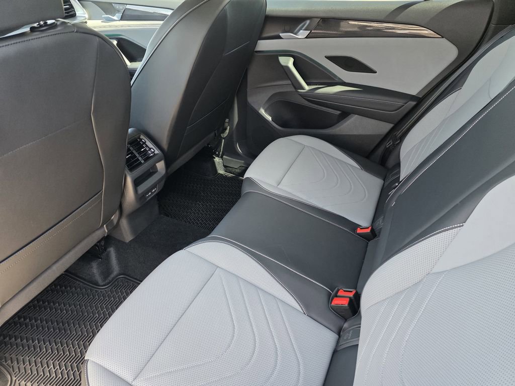 Used 2026 Volkswagen Tiguan SE R-Line image 22