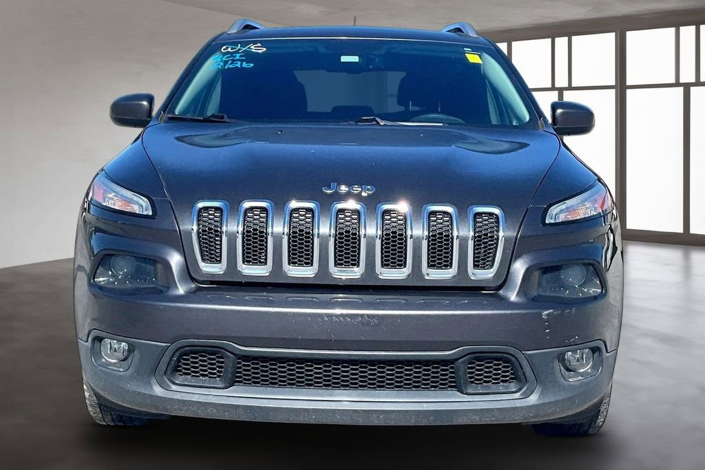 Used 2015 Jeep Cherokee Latitude w/ Comfort/Convenience Group image 2