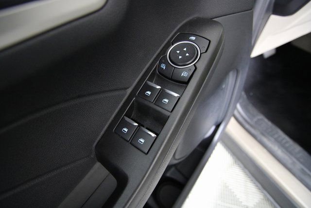Used 2021 Ford Escape SE image 13