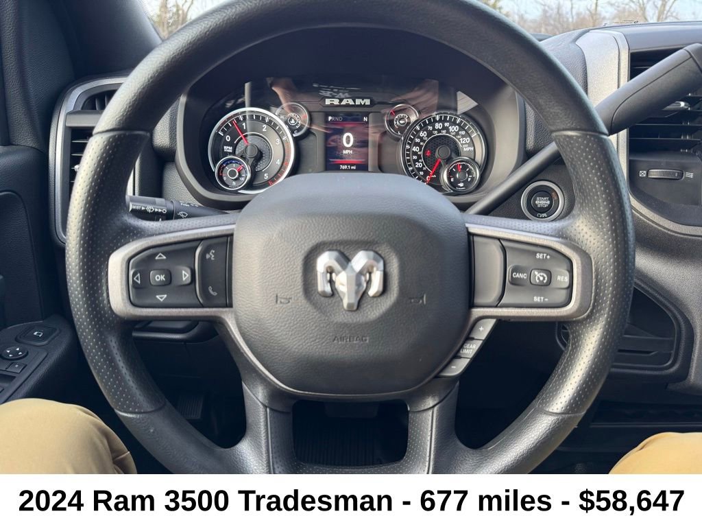 Used 2024 RAM 3500 Tradesman w/ Chrome Appearance Group image 12