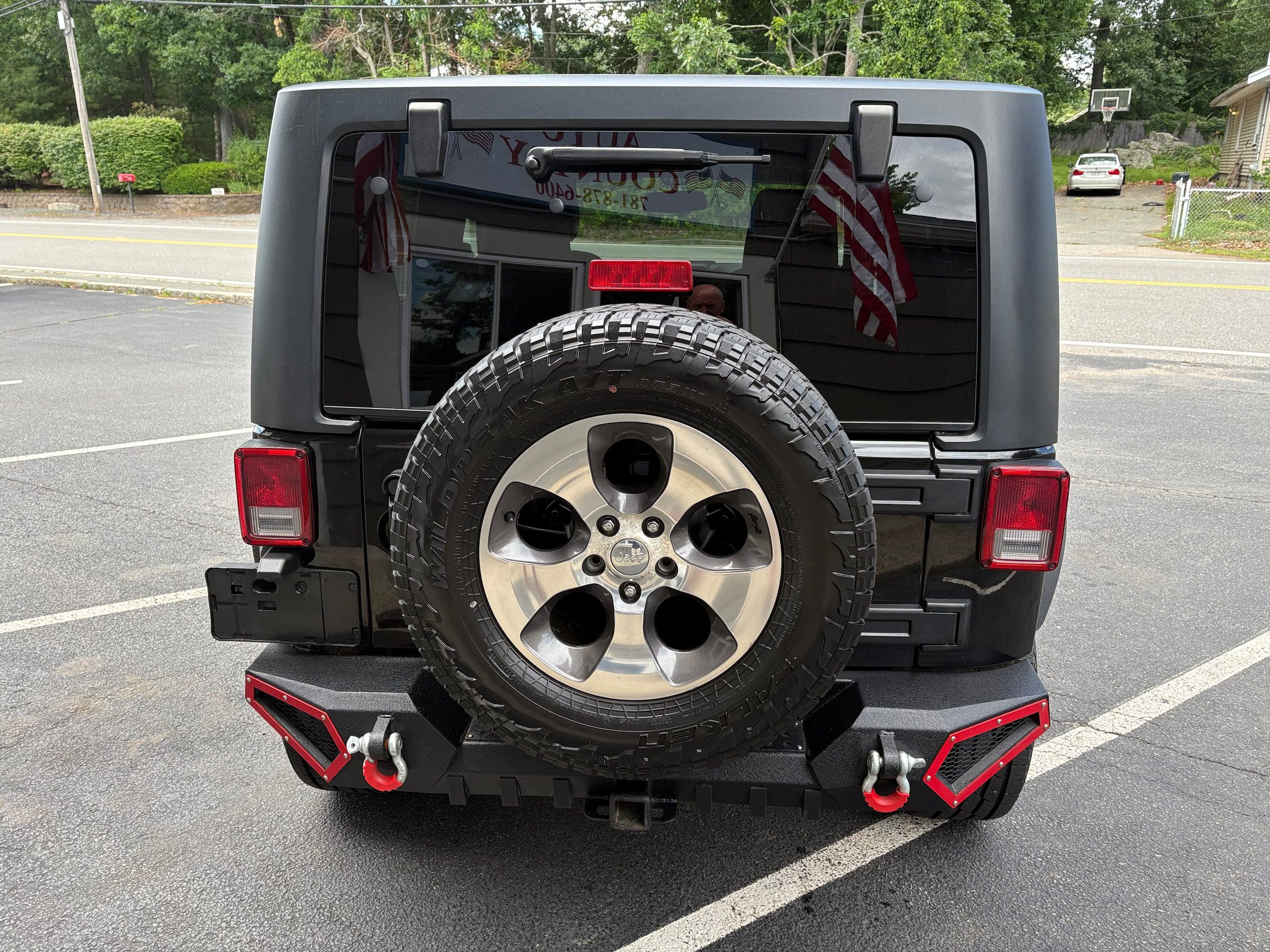 Used 2017 Jeep Wrangler Sahara AWD/4WD image 7