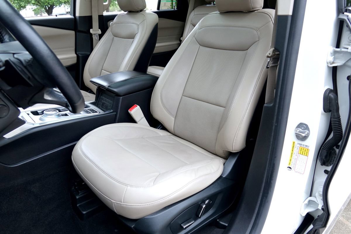 Used 2020 Ford Explorer Limited w/ Class III Trailer Tow Package RWD image 6