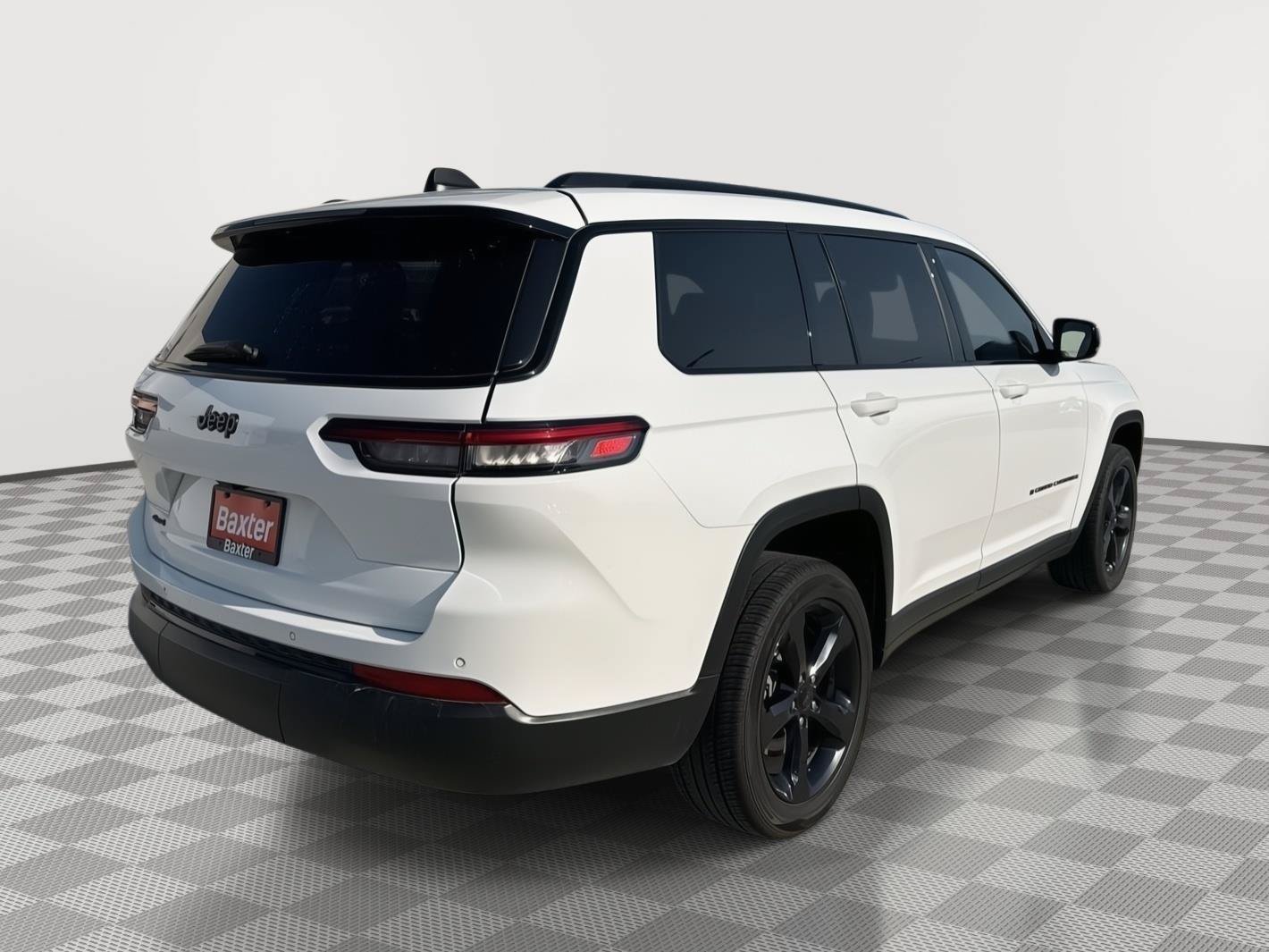 Used 2023 Jeep Grand Cherokee L Laredo AWD/4WD image 14