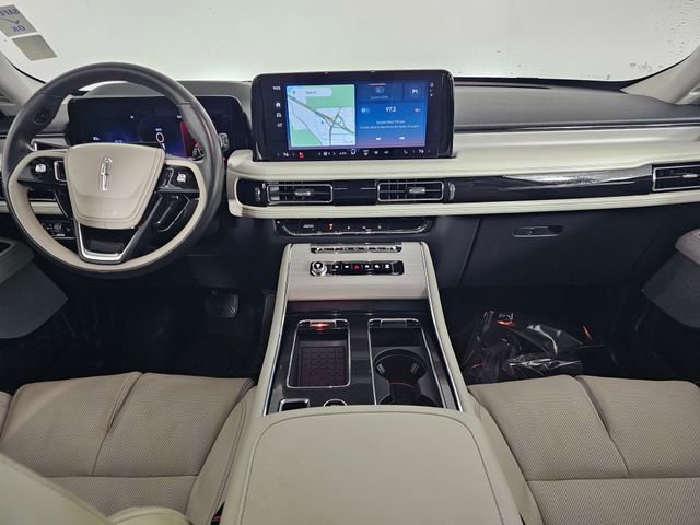 Used 2025 Lincoln Aviator Reserve w/ Equipment Group 201A image 20