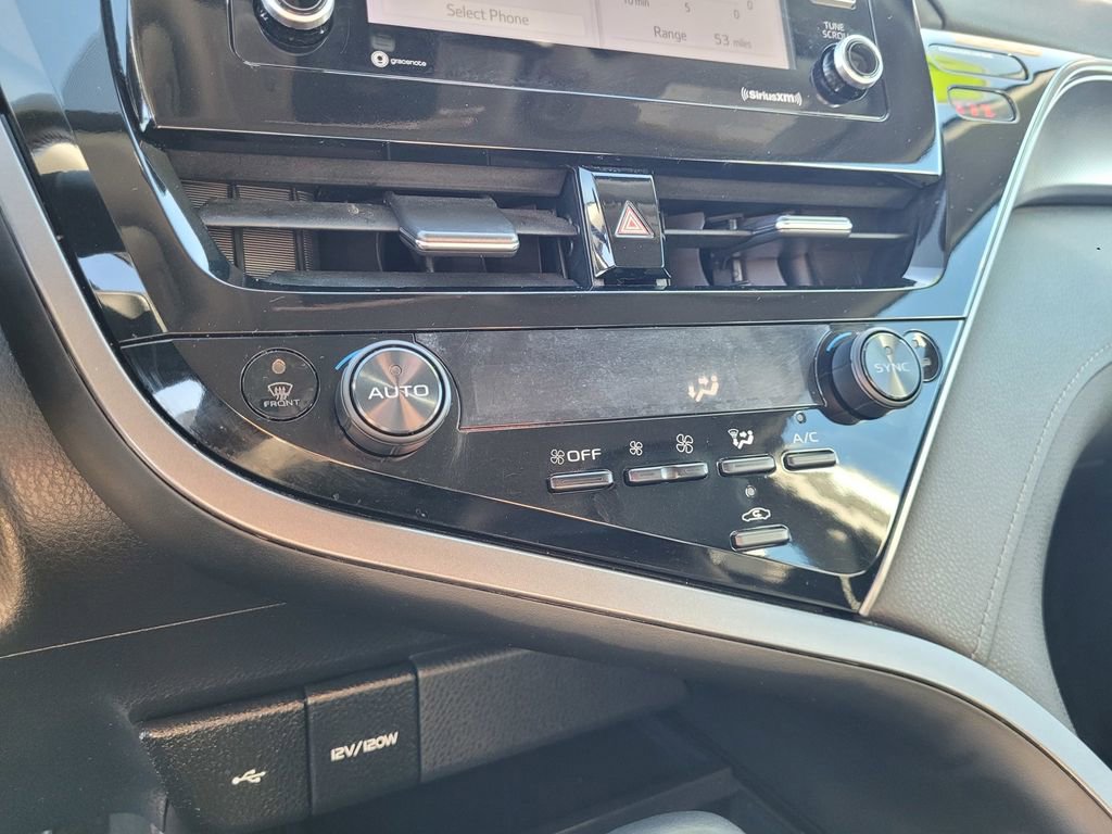 Used 2023 Toyota Camry SE image 16
