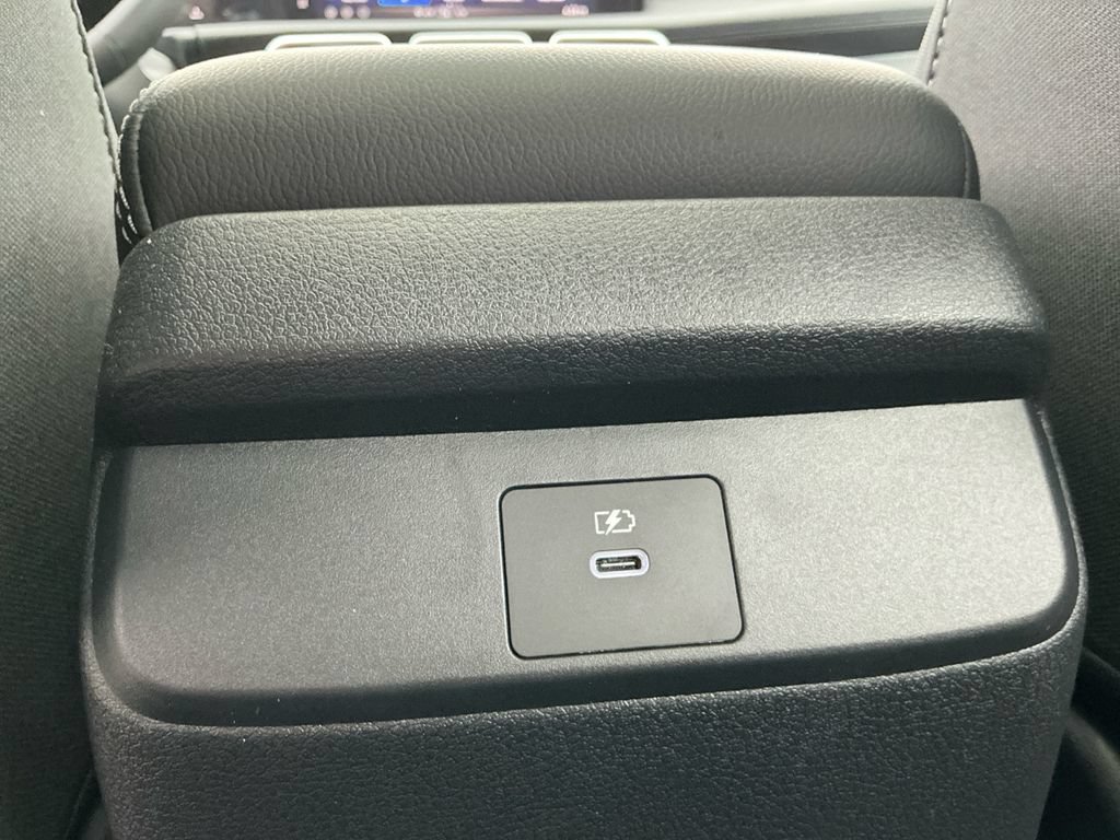 New 2026 Nissan Sentra SV w/ SV Convenience Package FWD image 32