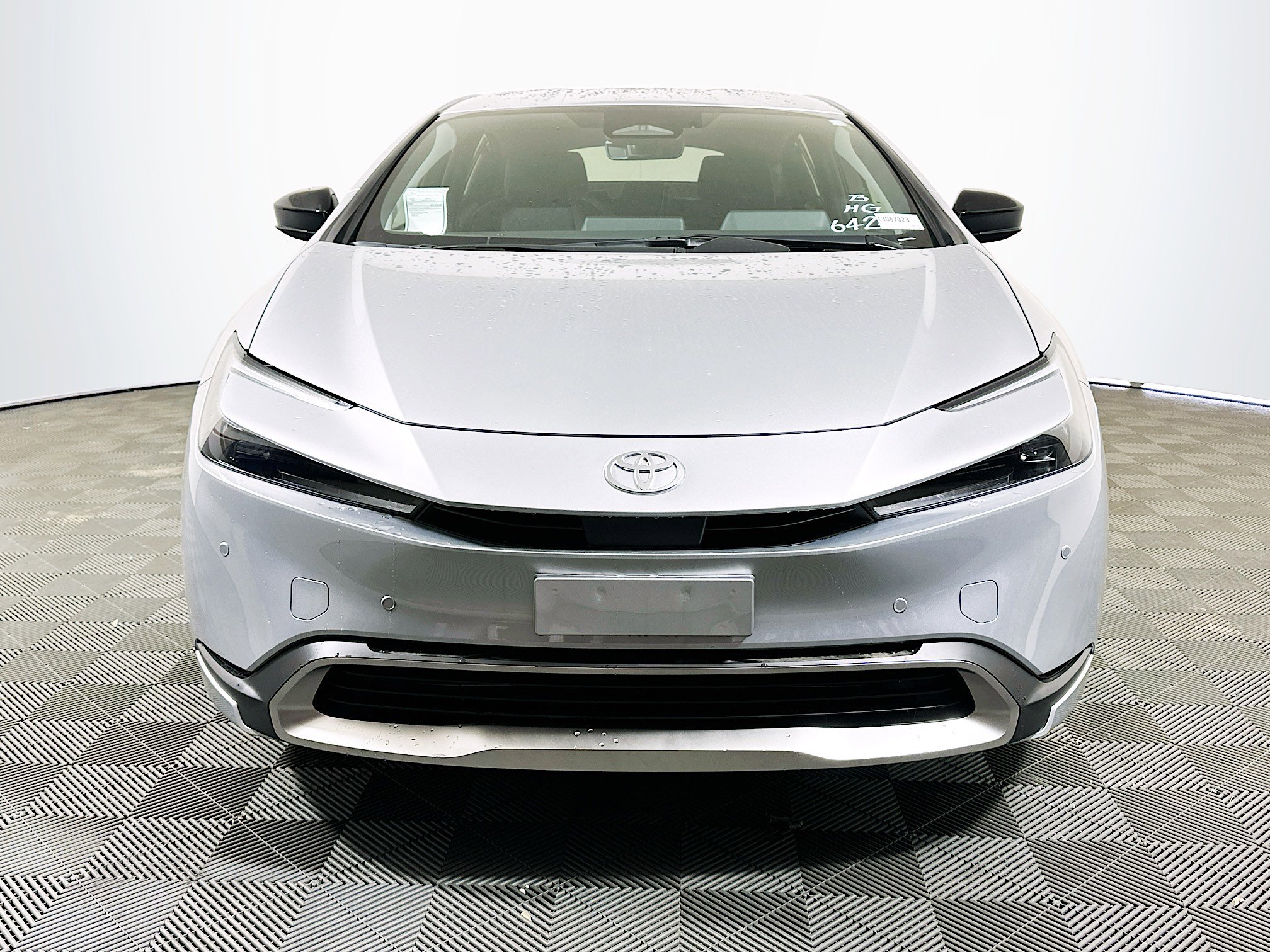 New 2026 Toyota Prius Plug-In Hybrid image 3