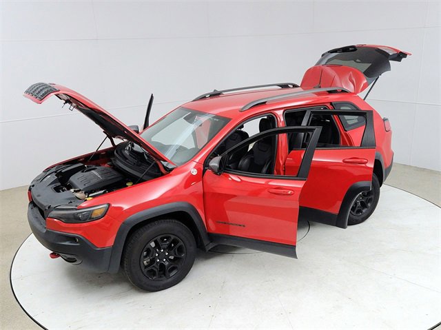Used 2019 Jeep Cherokee Trailhawk w/ Cold Weather Group image 22