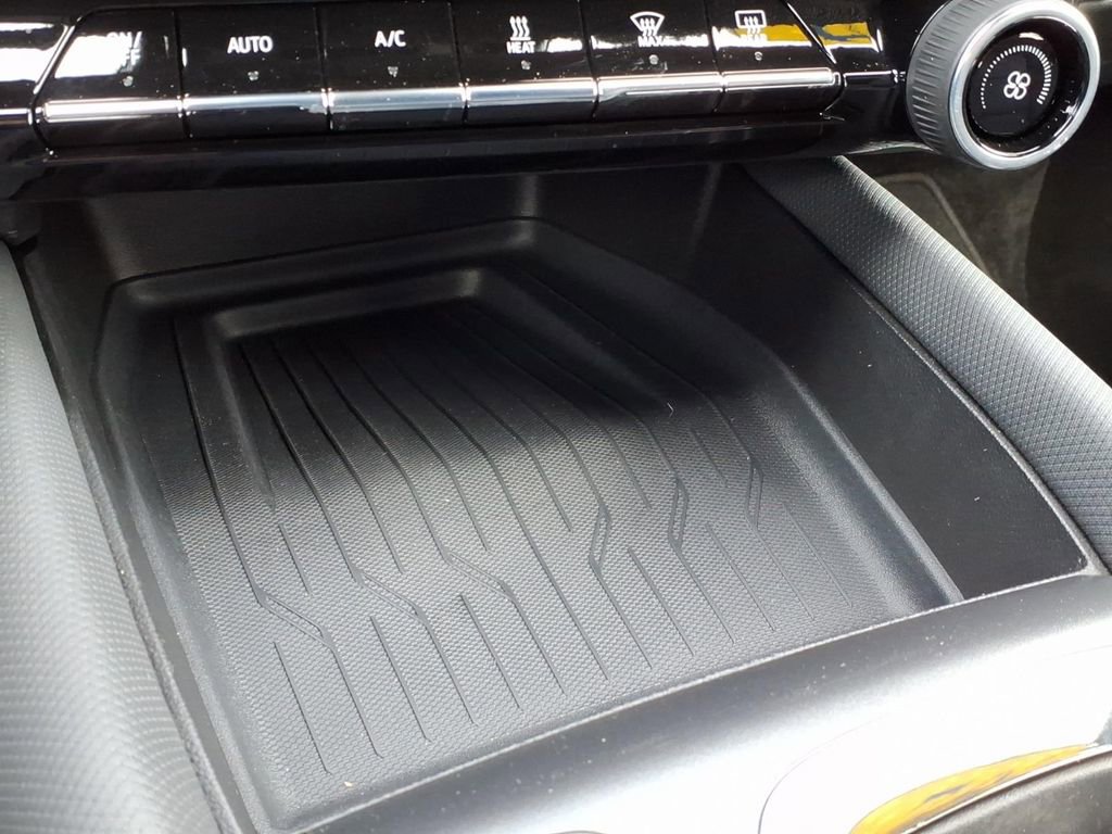 Used 2024 Chevrolet Equinox EV RS image 20