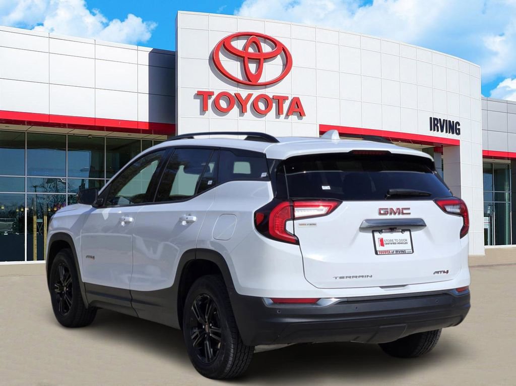 Used 2024 GMC Terrain AT4 image 3