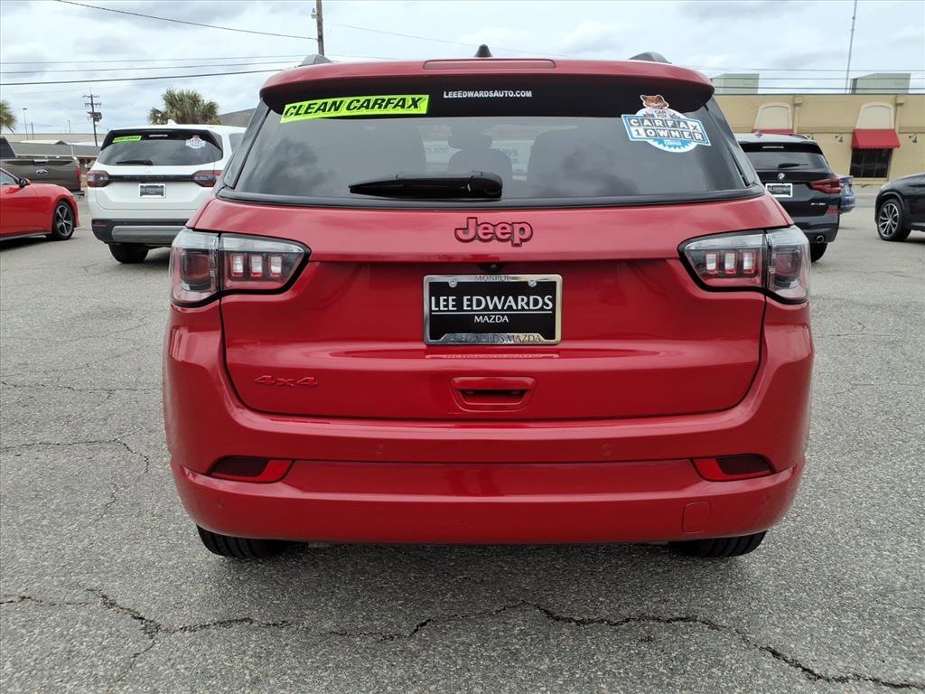 Used 2023 Jeep Compass Limited image 3