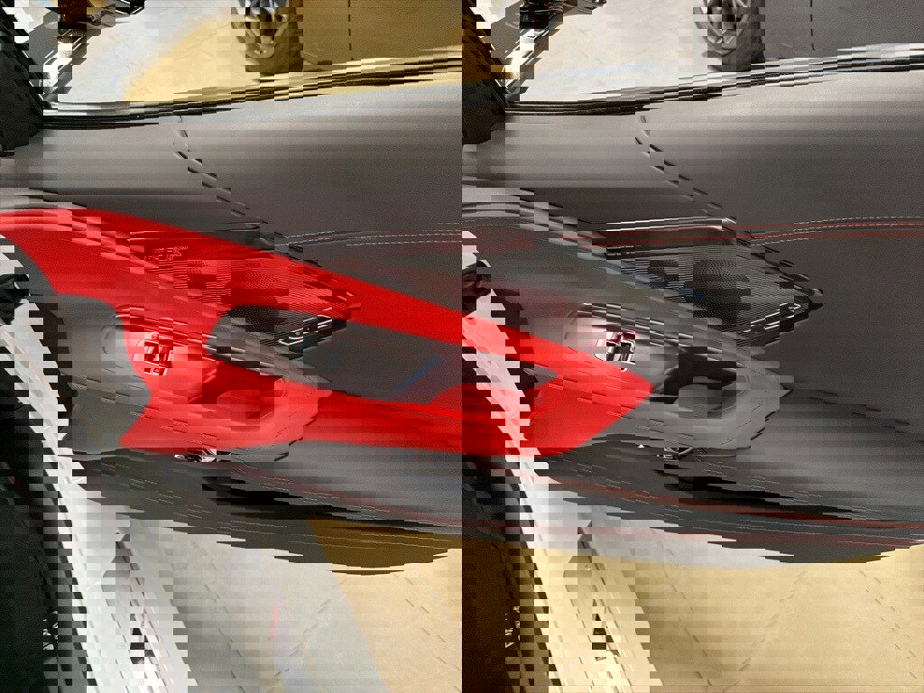 Used 2025 Chevrolet Corvette Stingray Premium Conv w/ Z51 Performance Package image 16