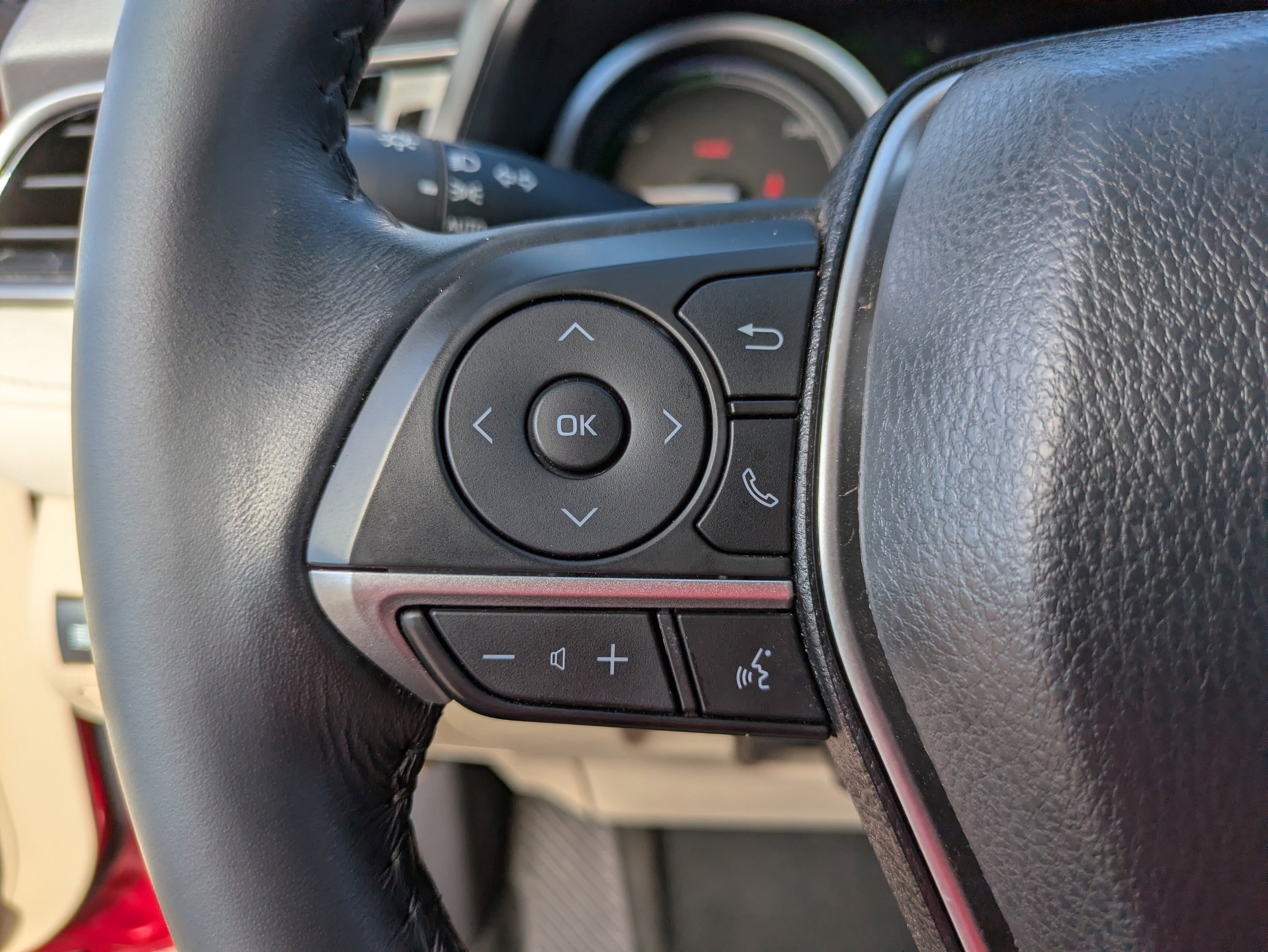 Used 2022 Toyota Camry XLE w/ Navigation Upgrade Package FWD image 27