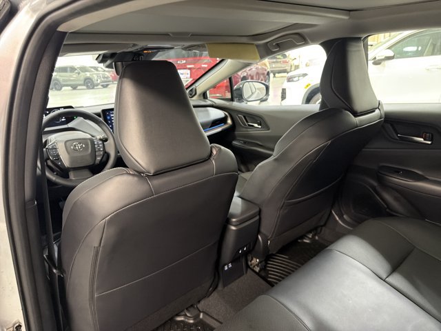 Used 2023 Toyota Prius Limited w/ Limited Premium Package FWD image 20