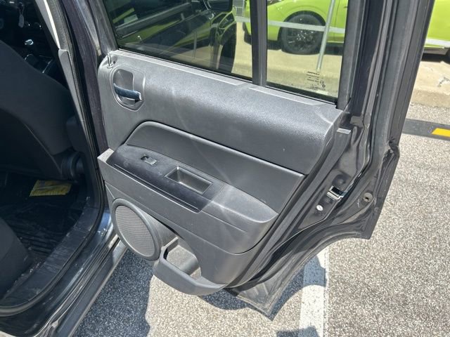 Used 2014 Jeep Patriot Sport w/ Power Value Group image 23