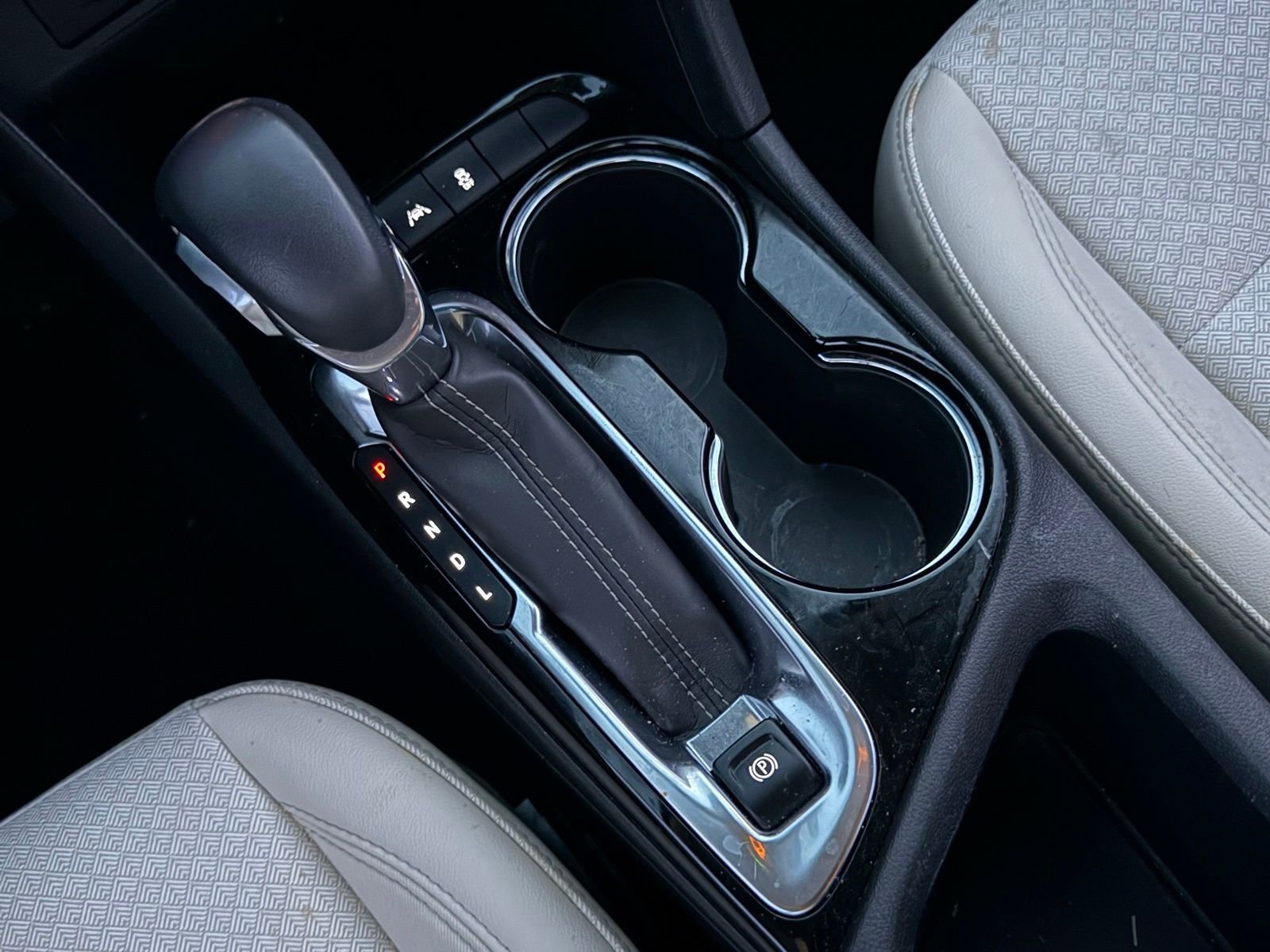 Used 2022 Buick Encore GX Preferred w/ Cold Weather Comfort Package FWD image 24