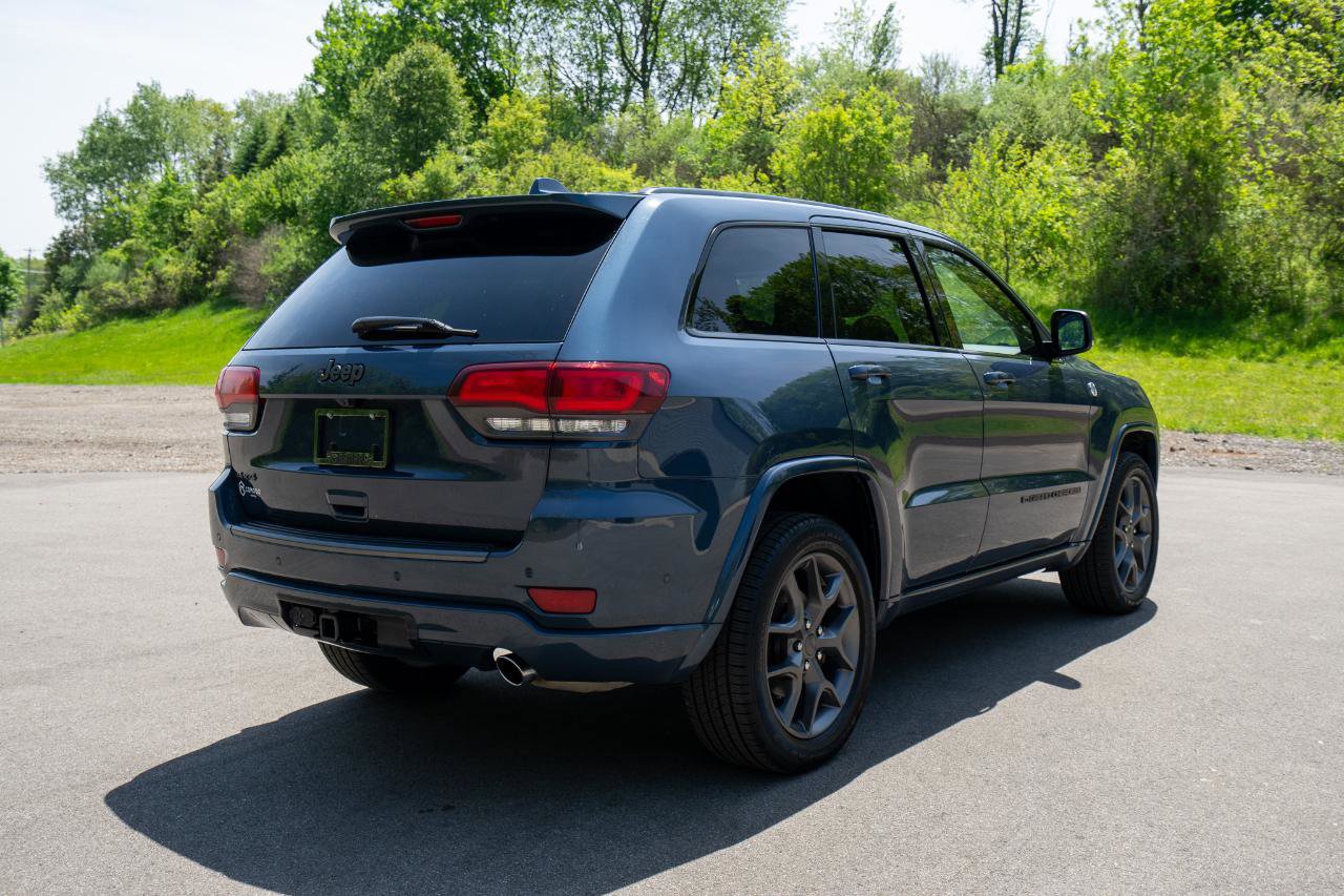 Used 2021 Jeep Grand Cherokee Limited AWD/4WD image 3