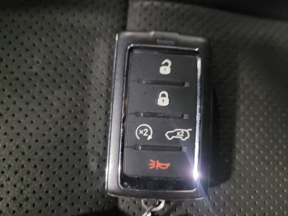 Used 2023 Jeep Grand Cherokee L Laredo AWD/4WD image 32