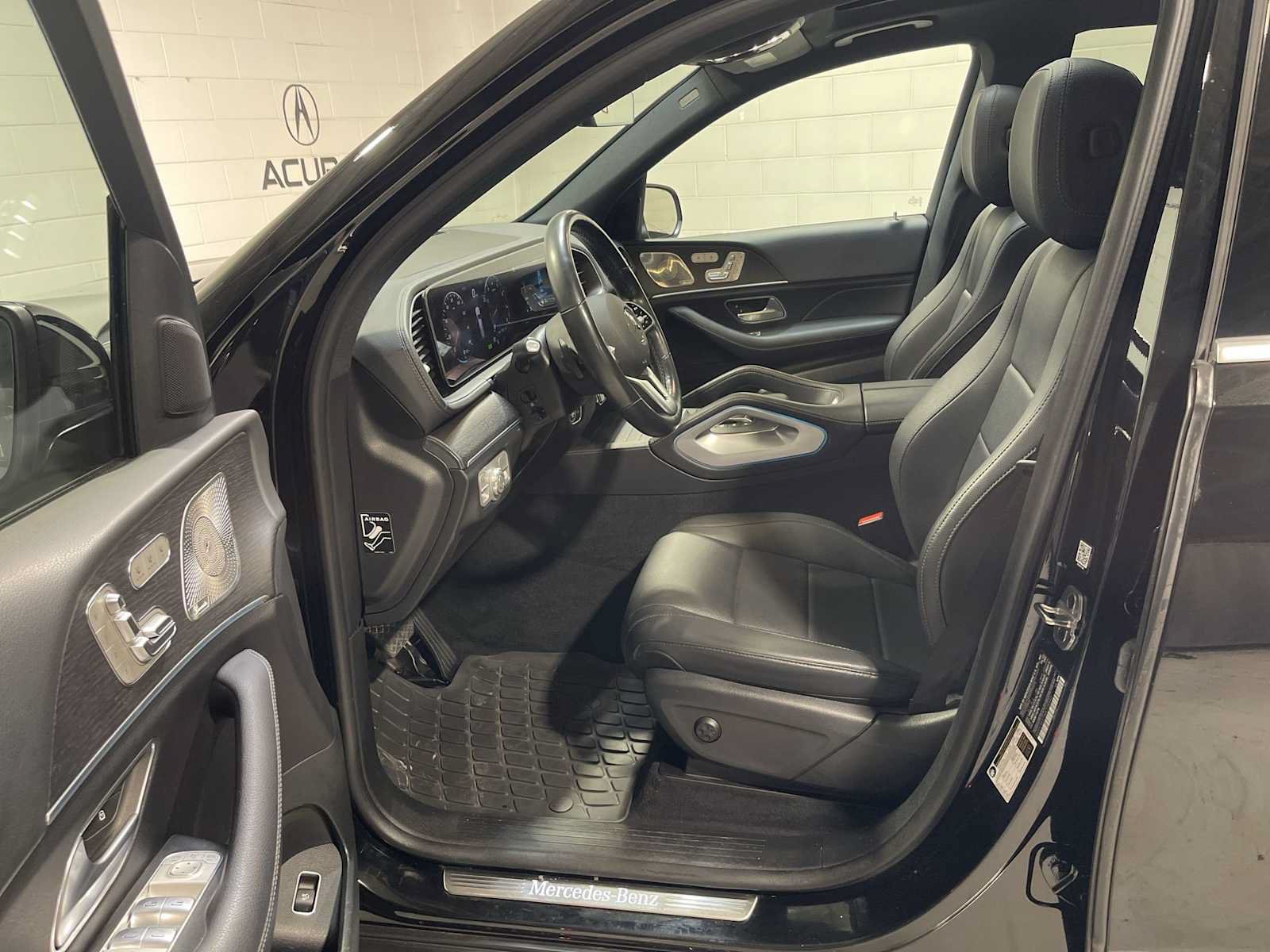 Used 2022 Mercedes-Benz GLS 450 4MATIC image 2