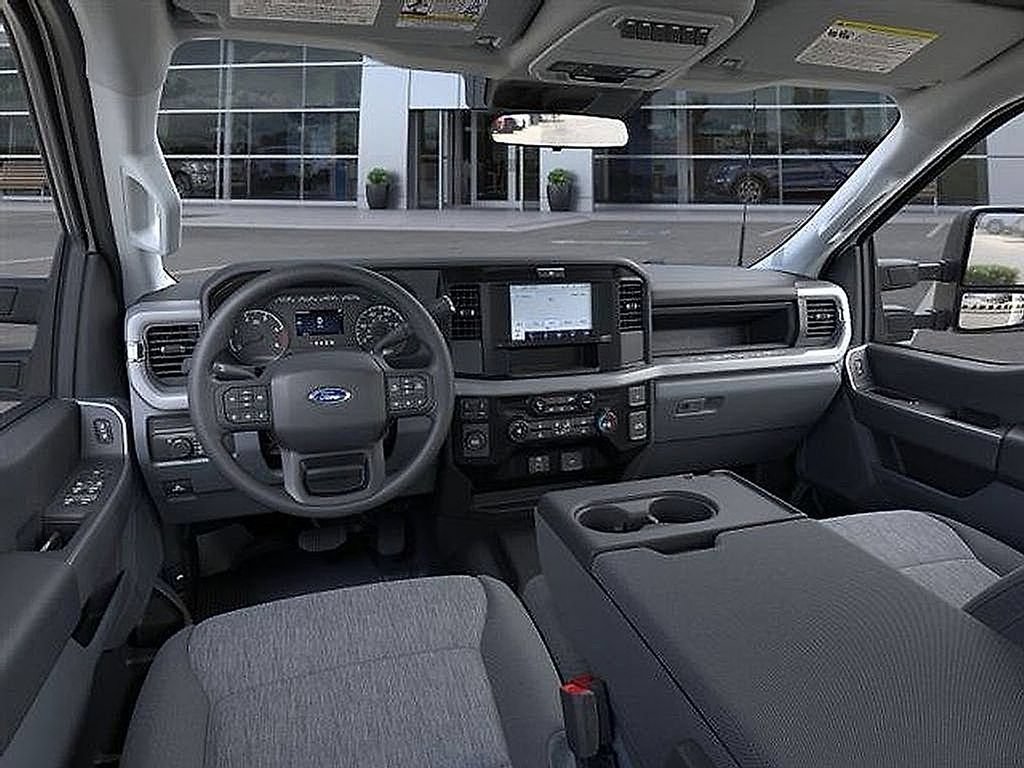 New 2026 Ford F550 2WD Crew Cab Super Duty image 9