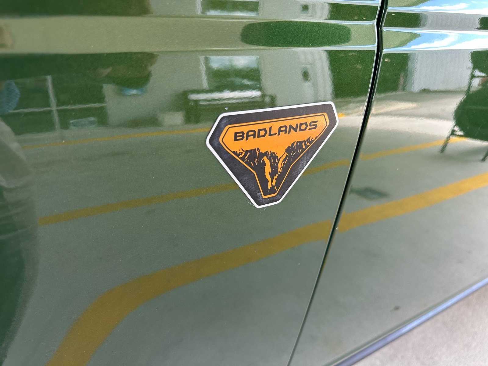 Certified 2025 Ford Bronco Badlands AWD/4WD image 4