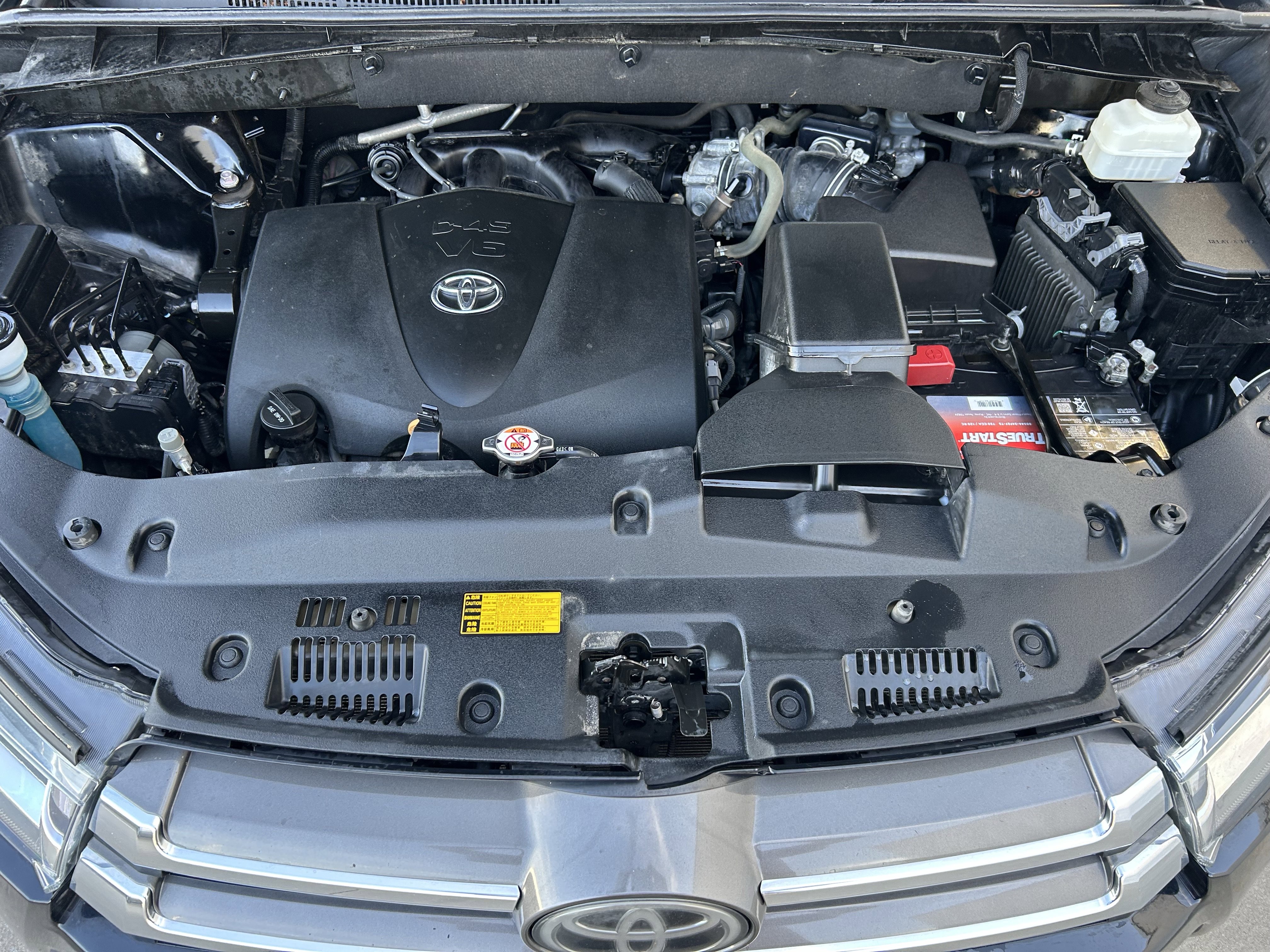 Used 2019 Toyota Highlander Limited Platinum AWD/4WD image 9