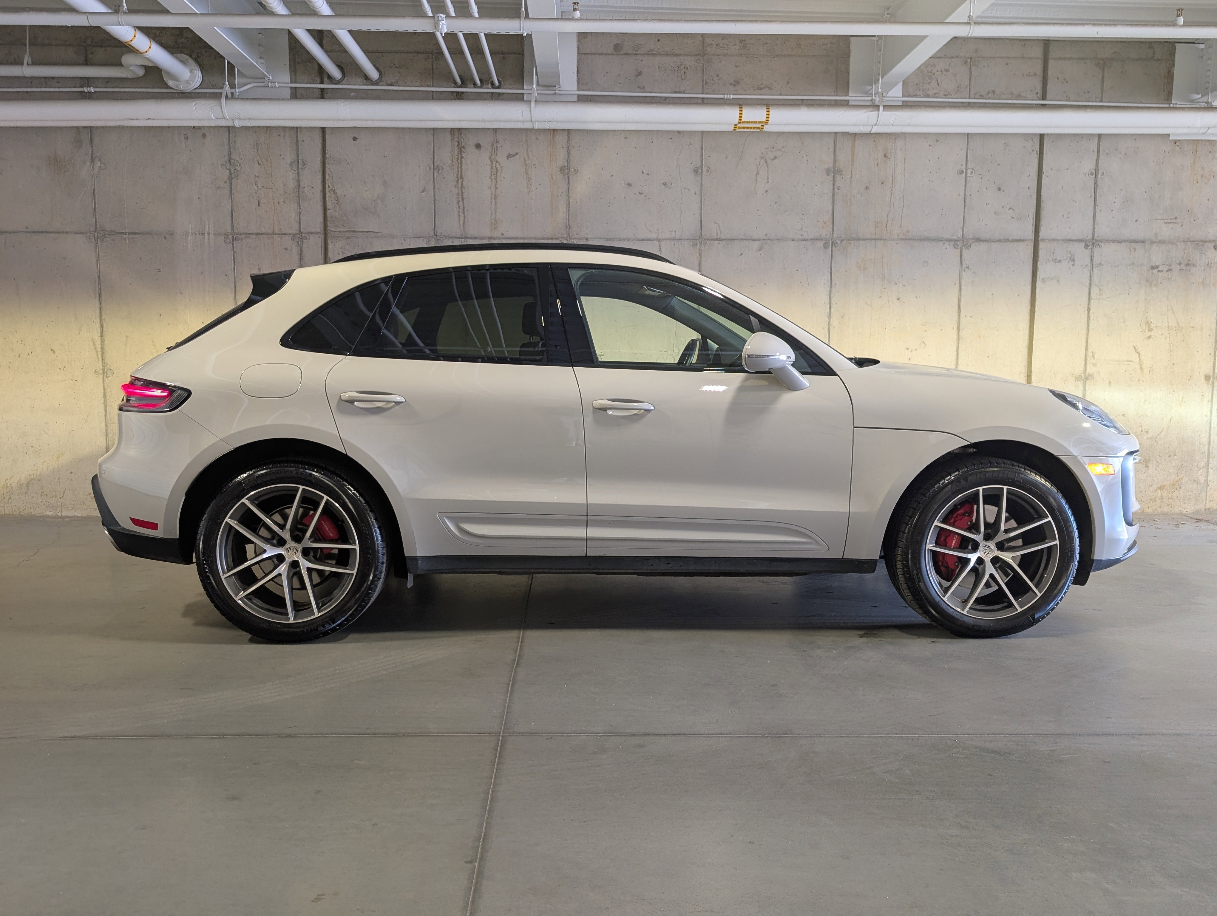 Certified 2024 Porsche Macan S image 10