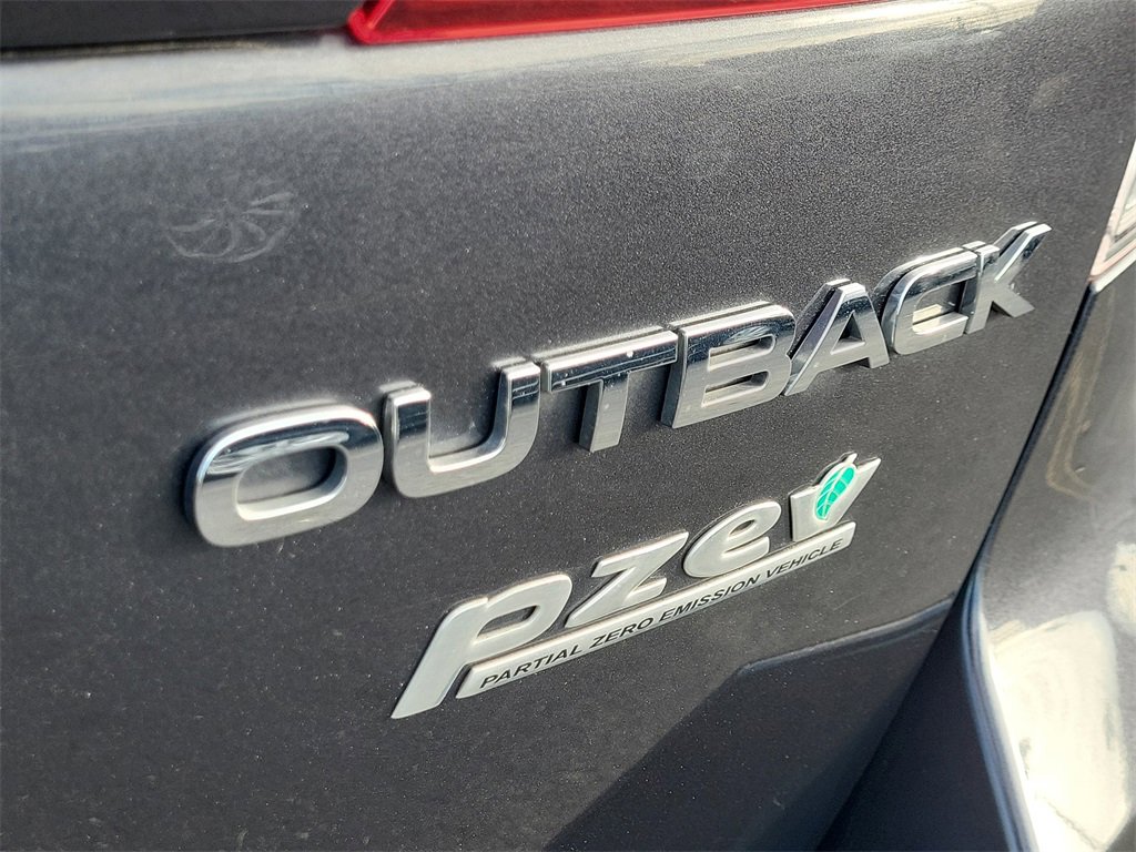 Used 2011 Subaru Outback 2.5i image 16