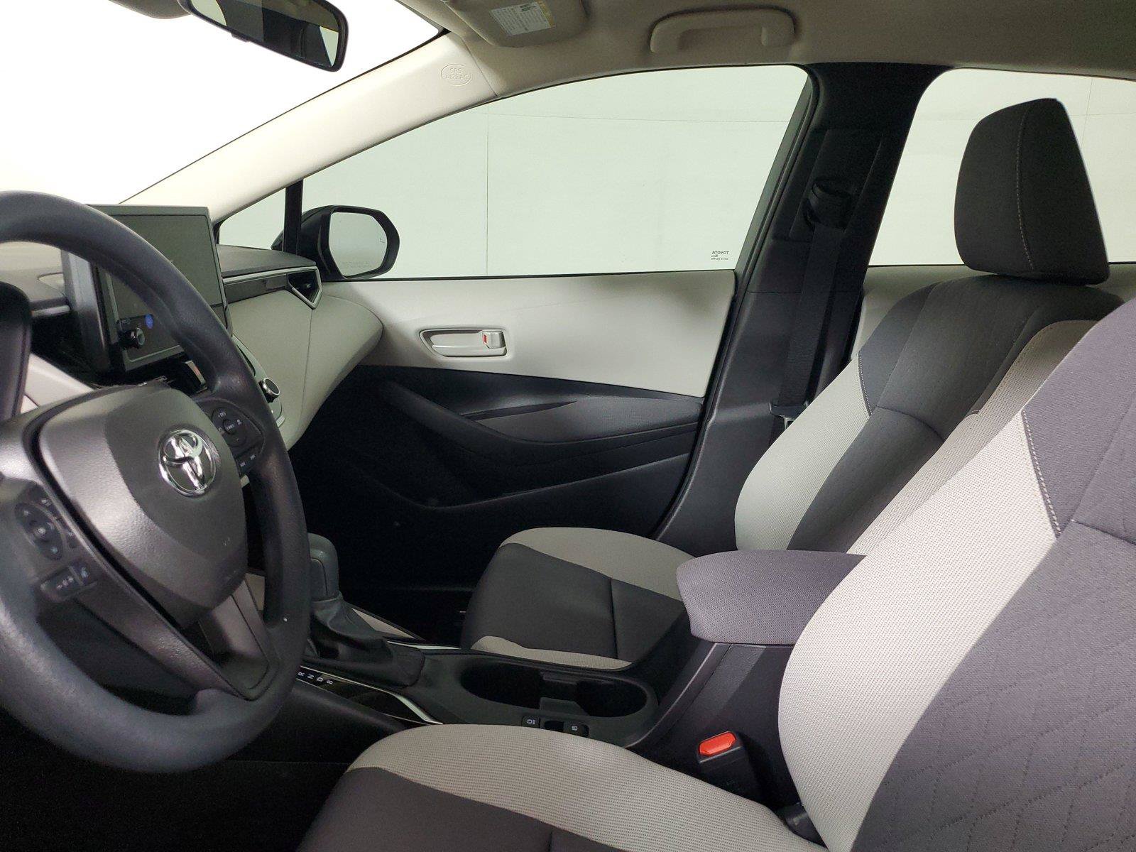 Used 2026 Toyota Corolla LE FWD image 20